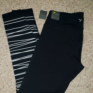 NWT Womens Old Navy Black Compression leggings